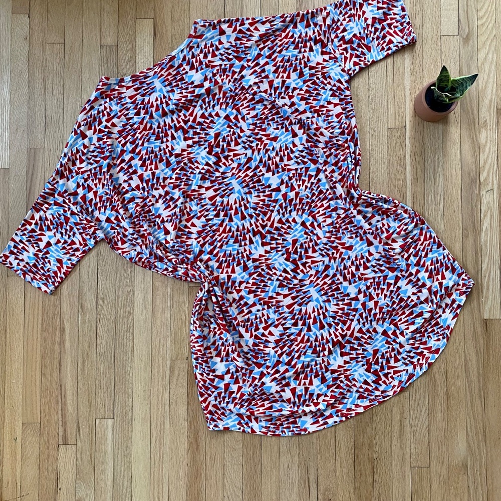 Modern‎ Casual L Flowing Tunic Top Geometric Red Blue Pattern - Picture 7 of 9